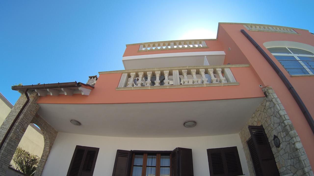 Athena B&B Castro Castro  Buitenkant foto